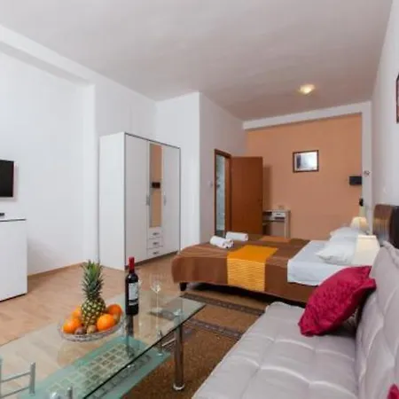 Bed & Breakfast De Chiudi 4*