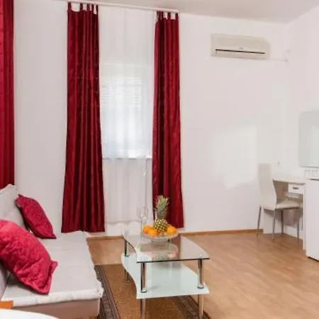 Bed & Breakfast De Chiudi 4*