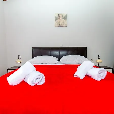 De Chiudi Nocleg ze śniadaniem 4*