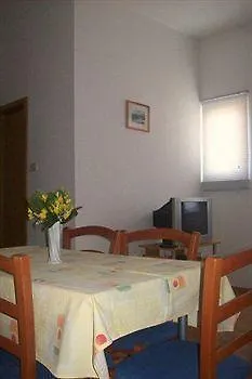 De Chiudi 4* טרוגיר